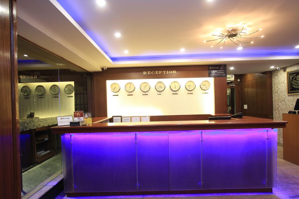 Hotel Noor Empire International Kormangala Bangalore Exteriör bild
