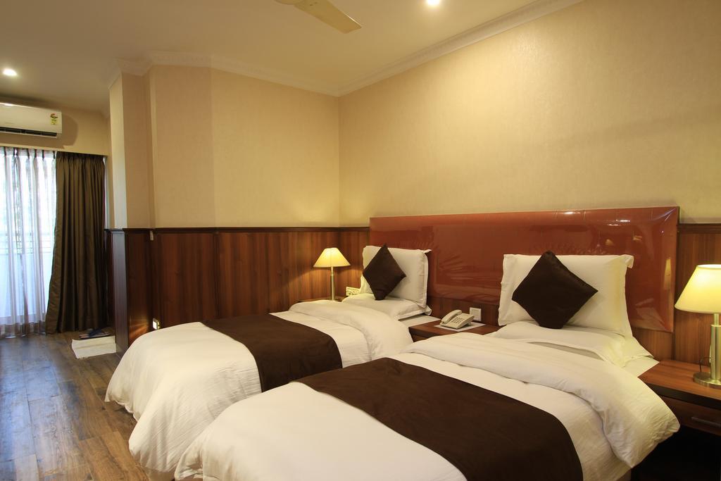 Hotel Noor Empire International Kormangala Bangalore Exteriör bild